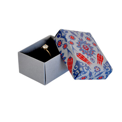 Gray Tulip Pattern Cotton-Filled Bracelet Box - 1