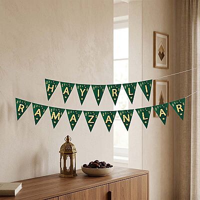 Hayırlı Ramazanlar (Blessed Ramadan) Green Triangle Letter Banner - 350 cm - 1